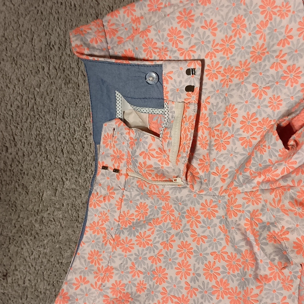 Banana Republic shorts - Picture 3 of 7